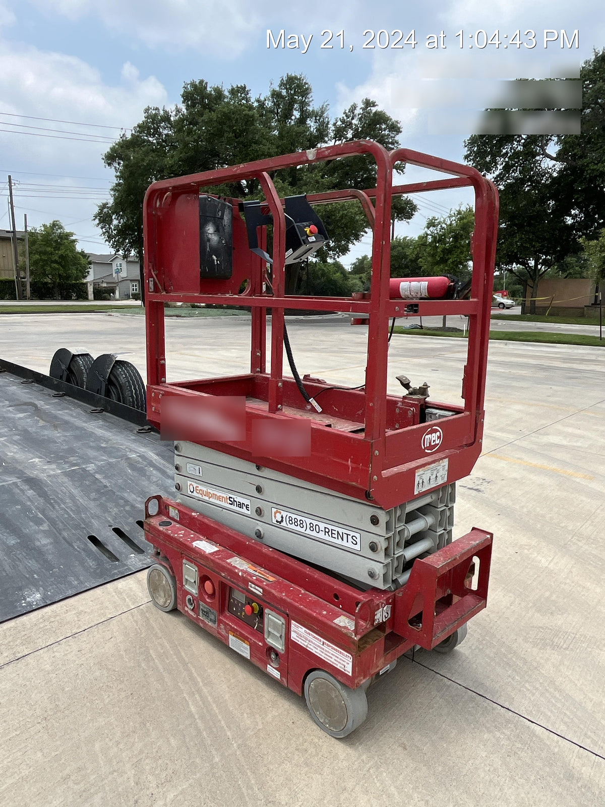 2019 MEC 1330SE MEC 1330SE w/ES Track Hardware, Full Extended 2 Year Warranty