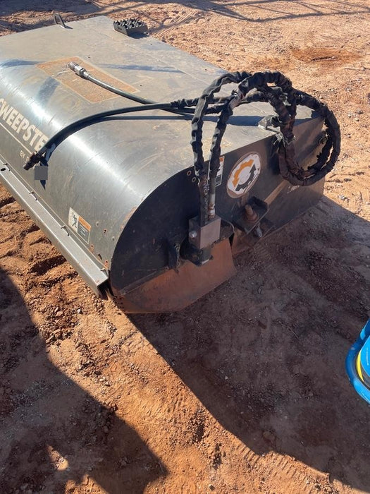 2019 PALADIN Sweepster SB72