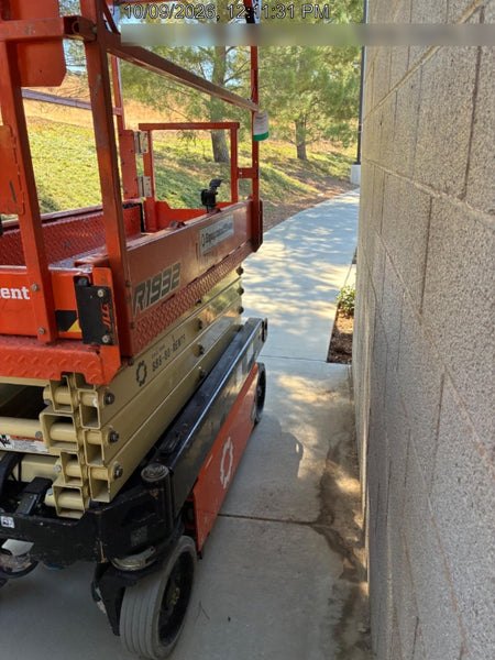 2022 JLG R1932