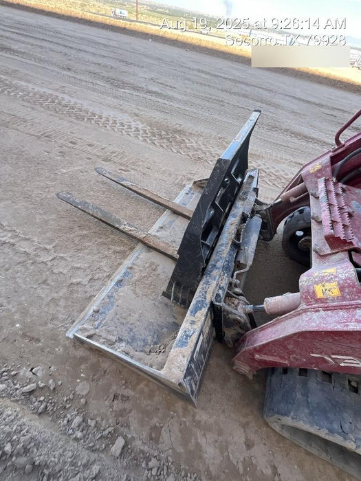 2021 PALADIN 48" Pallet Forks - Paladin