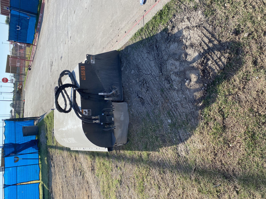 2020 PALADIN Sweepster SB72