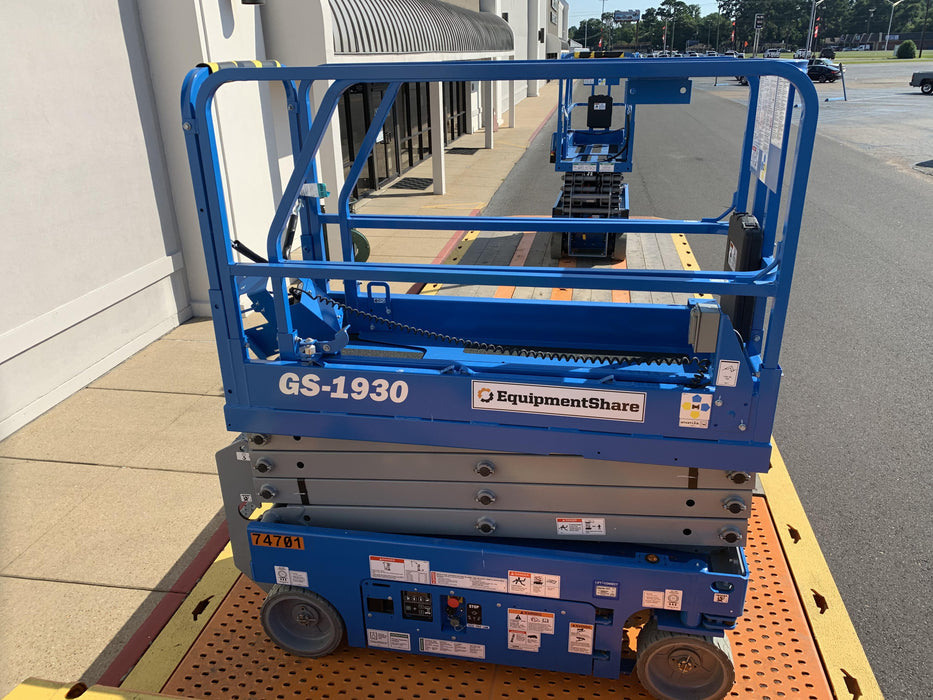 2020 Genie GS-1930 Fixed rails with chain entry gate - Pre A92.20