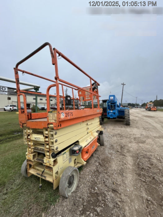 2016 JLG 3246ES
