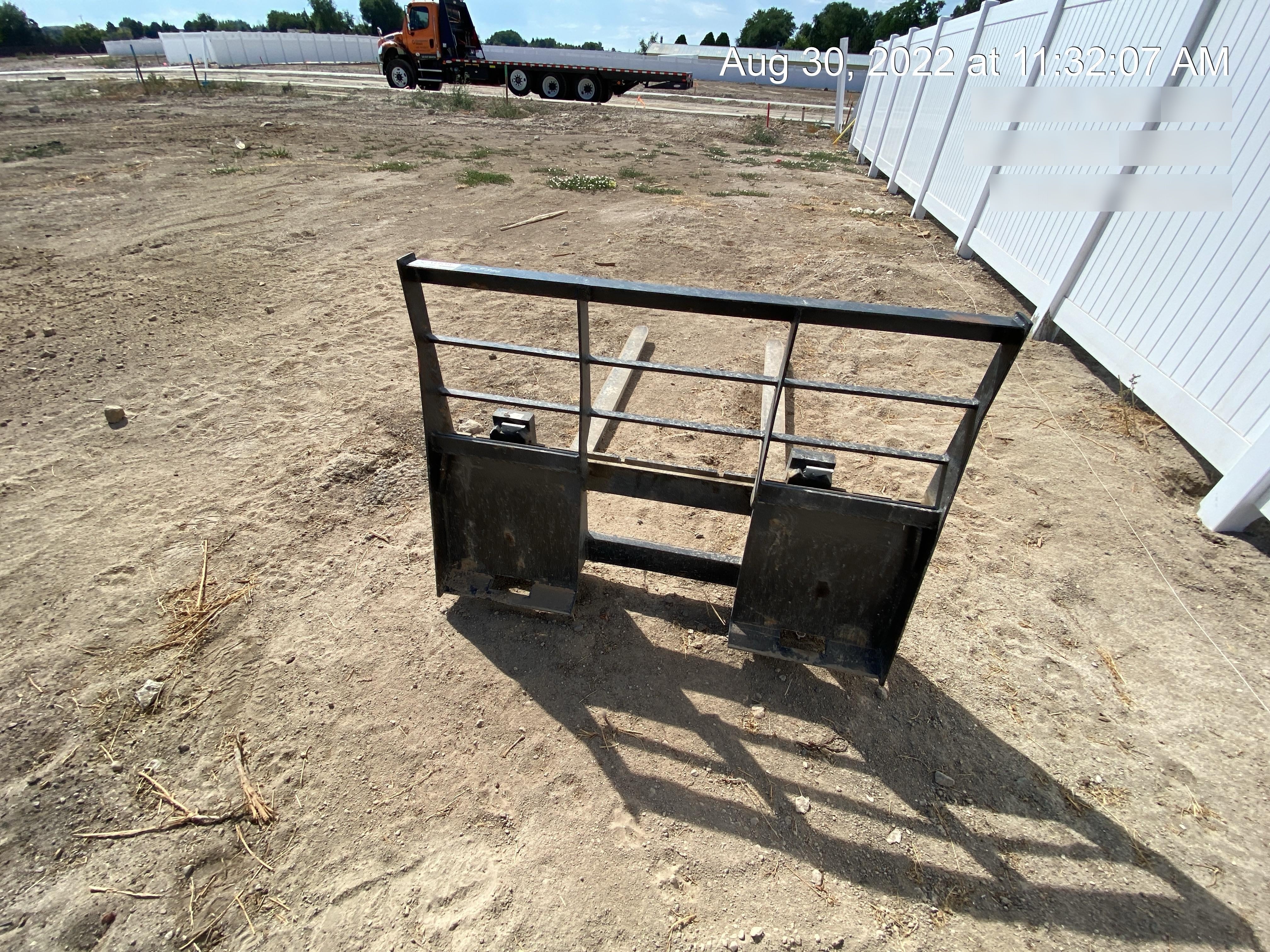 2022 ARROW MATERIAL HANDLING 60" Pallet Forks - Arrow