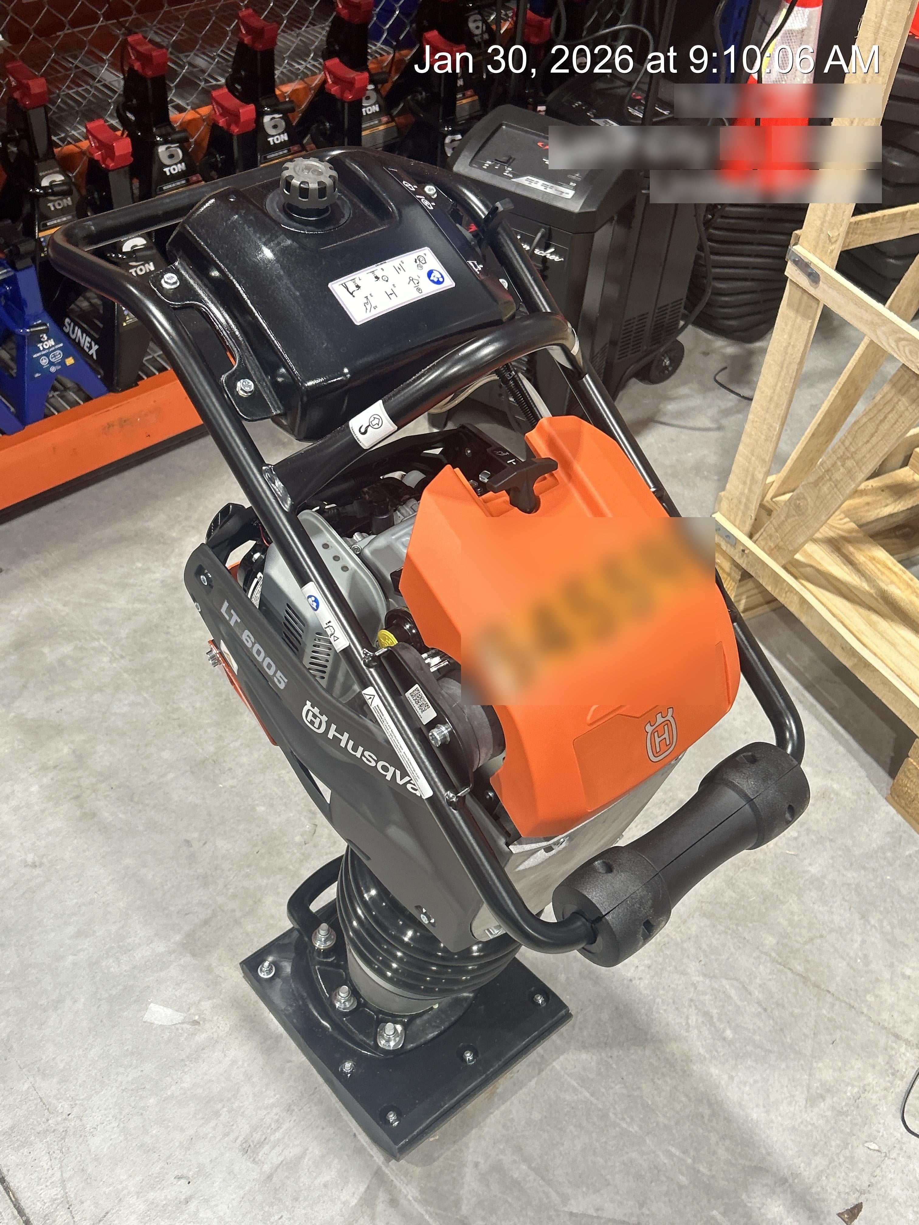 2026 HUSQVARNA LT6005