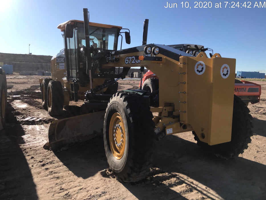 2020 JOHN DEERE 672G