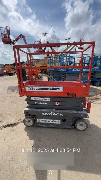 2017 Skyjack SJIII-3219 Skyjack SJ3219 w/Trojan Battery Set, Extended Warranty 5yr/5k hr