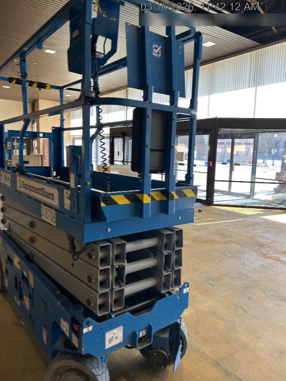 2023 GENIE GS-2632