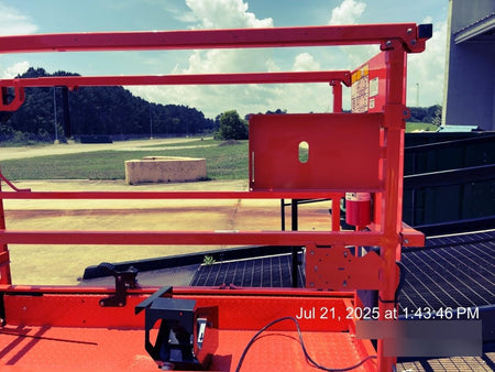 2025 JLG ES1932