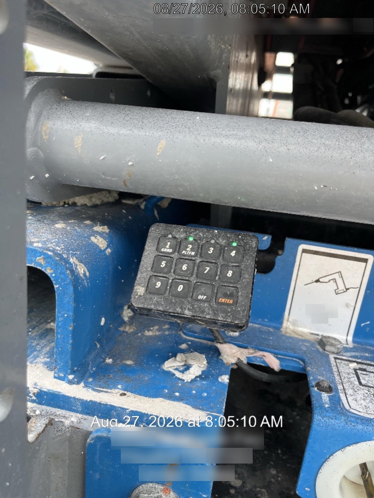 2023 GENIE GS-3232