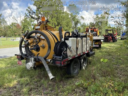 2023 Vac-Tron LP573XDT T4 Koehler Diesel Engine, 500 Gallon Debris Tank, x2 100 Gallon Water Tanks