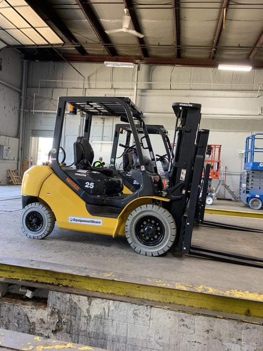 2022 KOMATSU FG25T-16