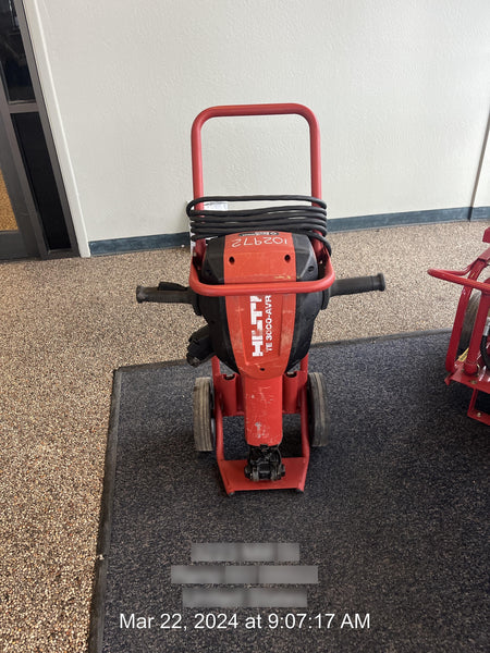 2020 HILTI TE 3000-AVR