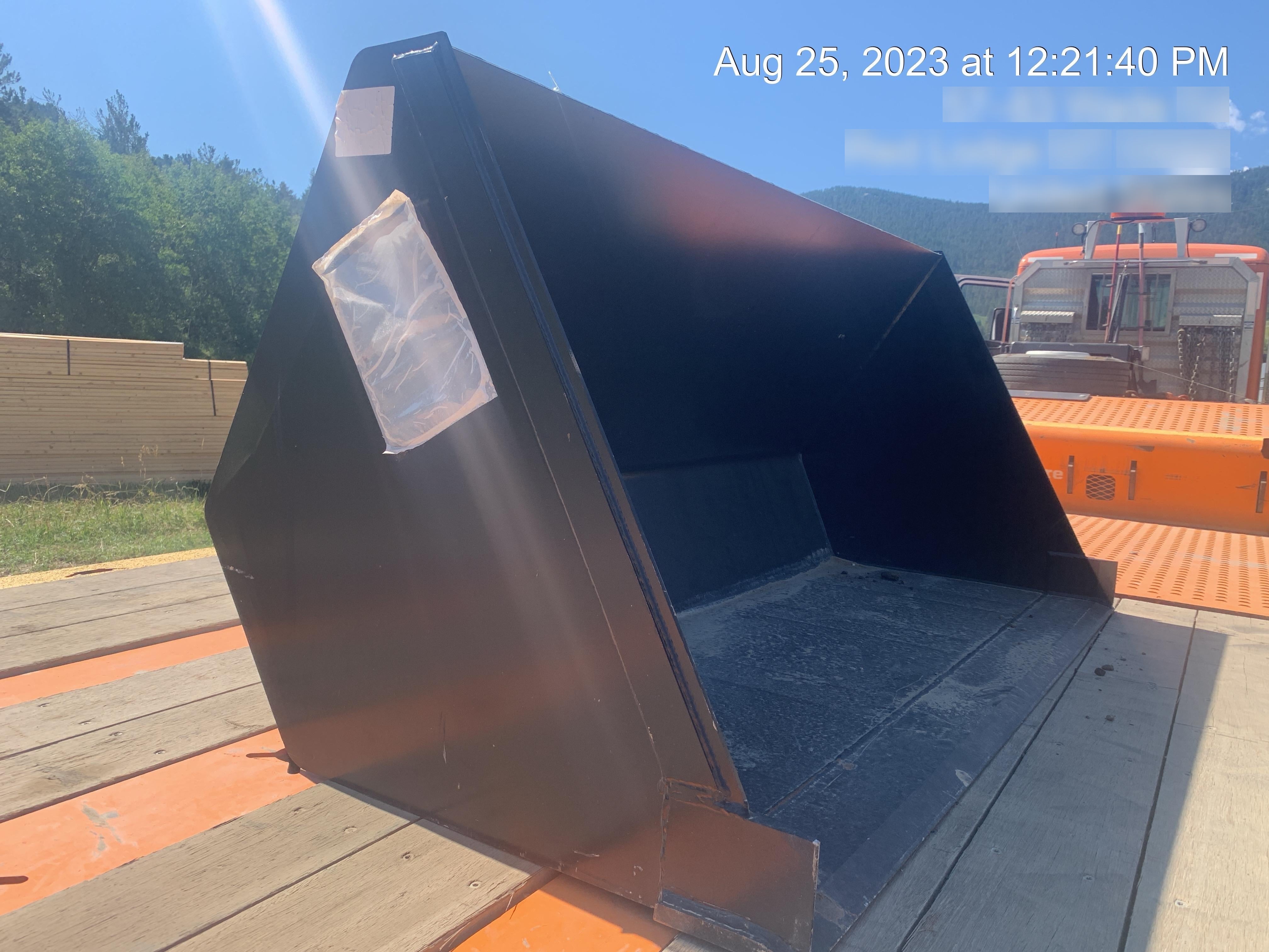 2023 JLG 1001100822
