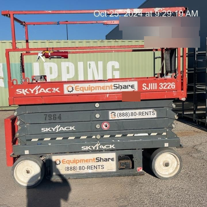 2018 Skyjack SJIII-3226 Skyjack SJIII3226 Scissor Lift w/Trojan Batteries