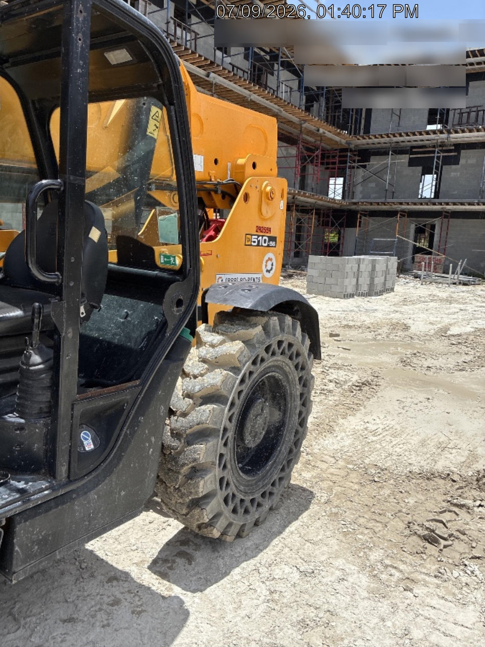 2023 JCB 510-56