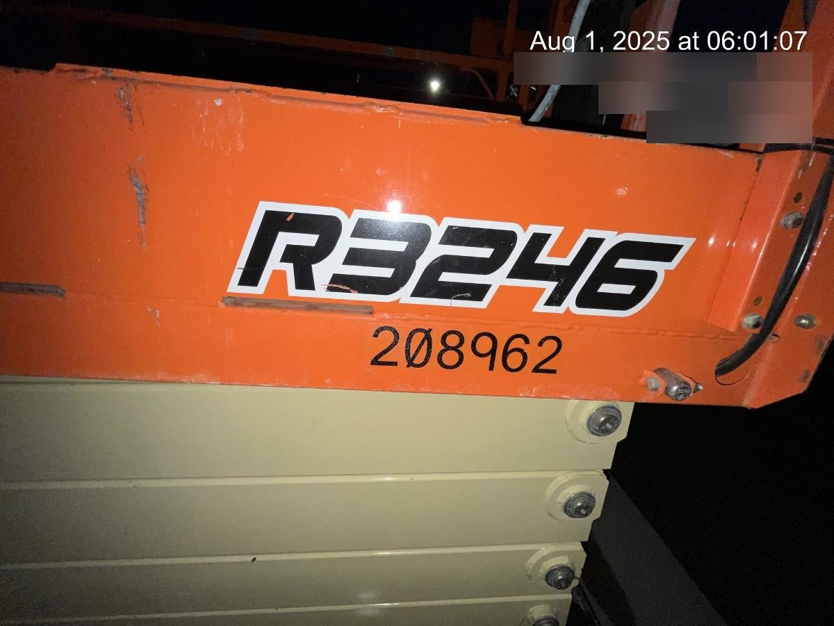 2022 JLG R3246