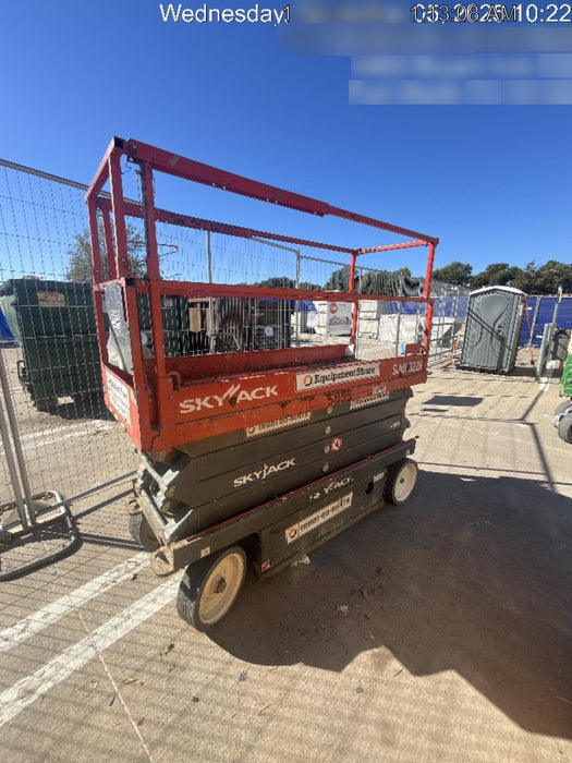 2017 Skyjack SJIII-3226 Skyjack SJ3226, Trojan Battery Set, Extended Warranty 5yr/5k hr