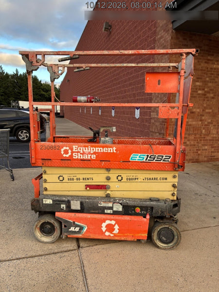 2022 JLG ES1932