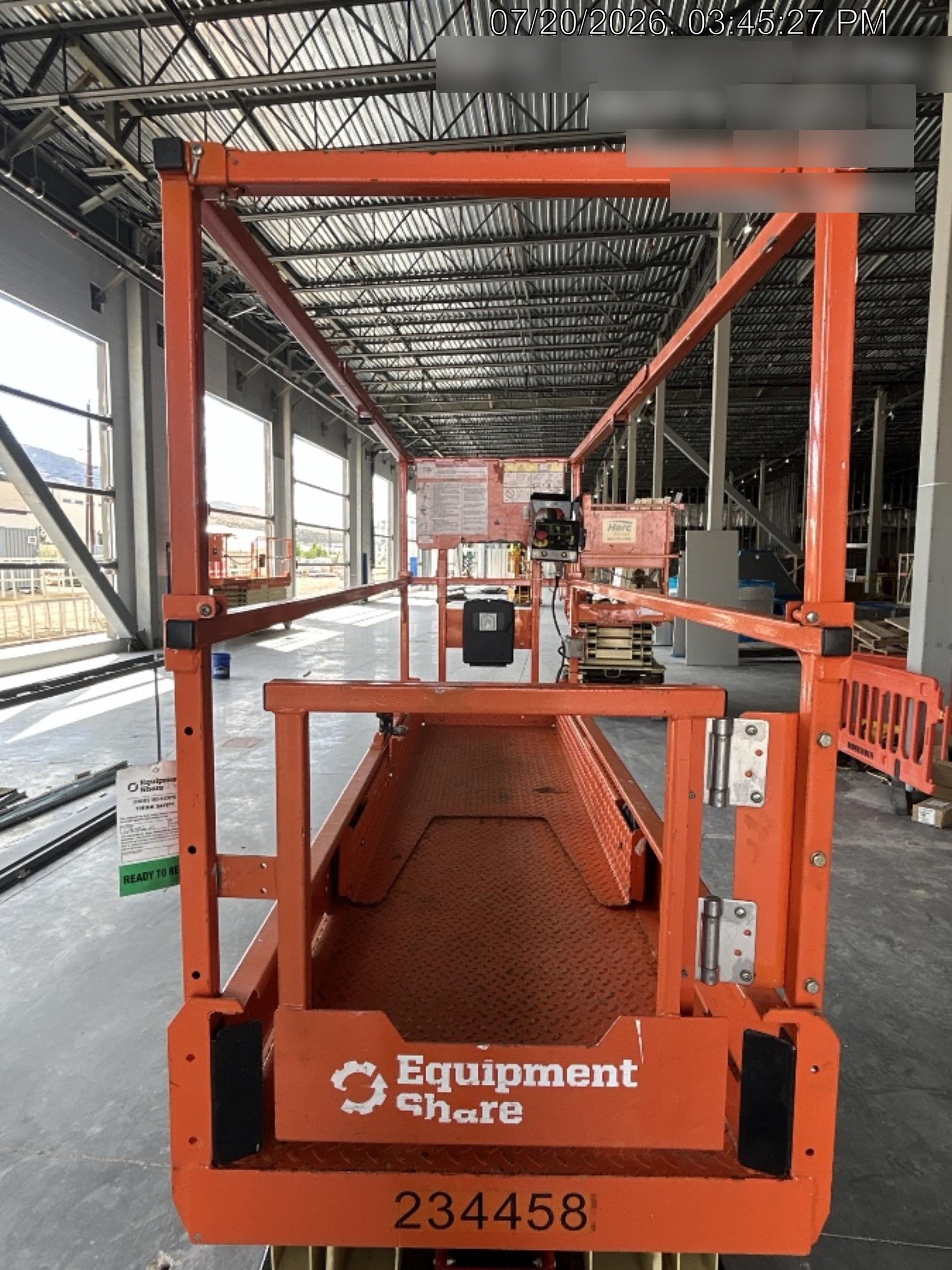 2022 JLG ES2632