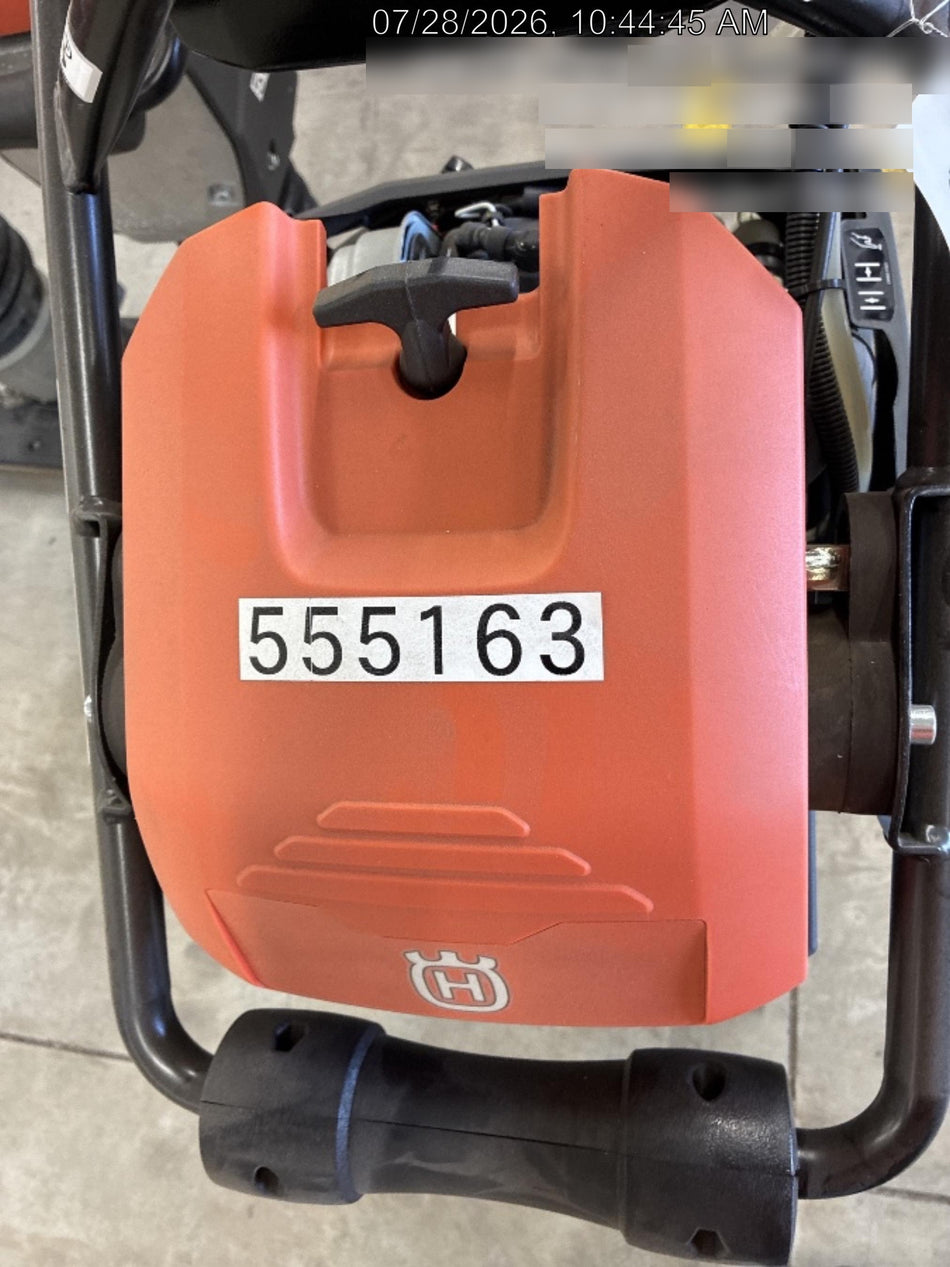 2025 HUSQVARNA LT6005