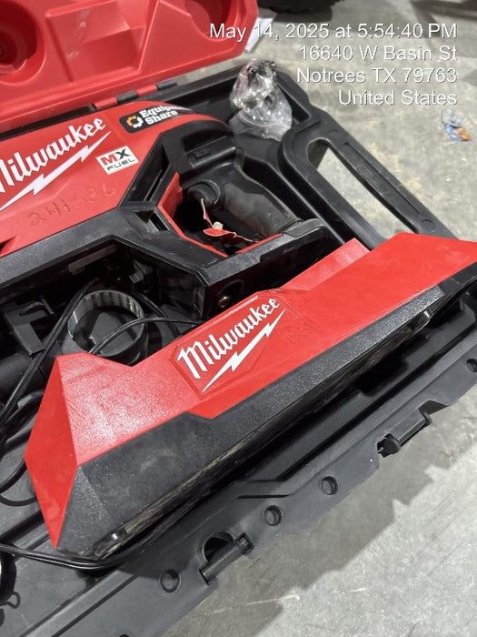 2022 MILWAUKEE MXF301-2CP