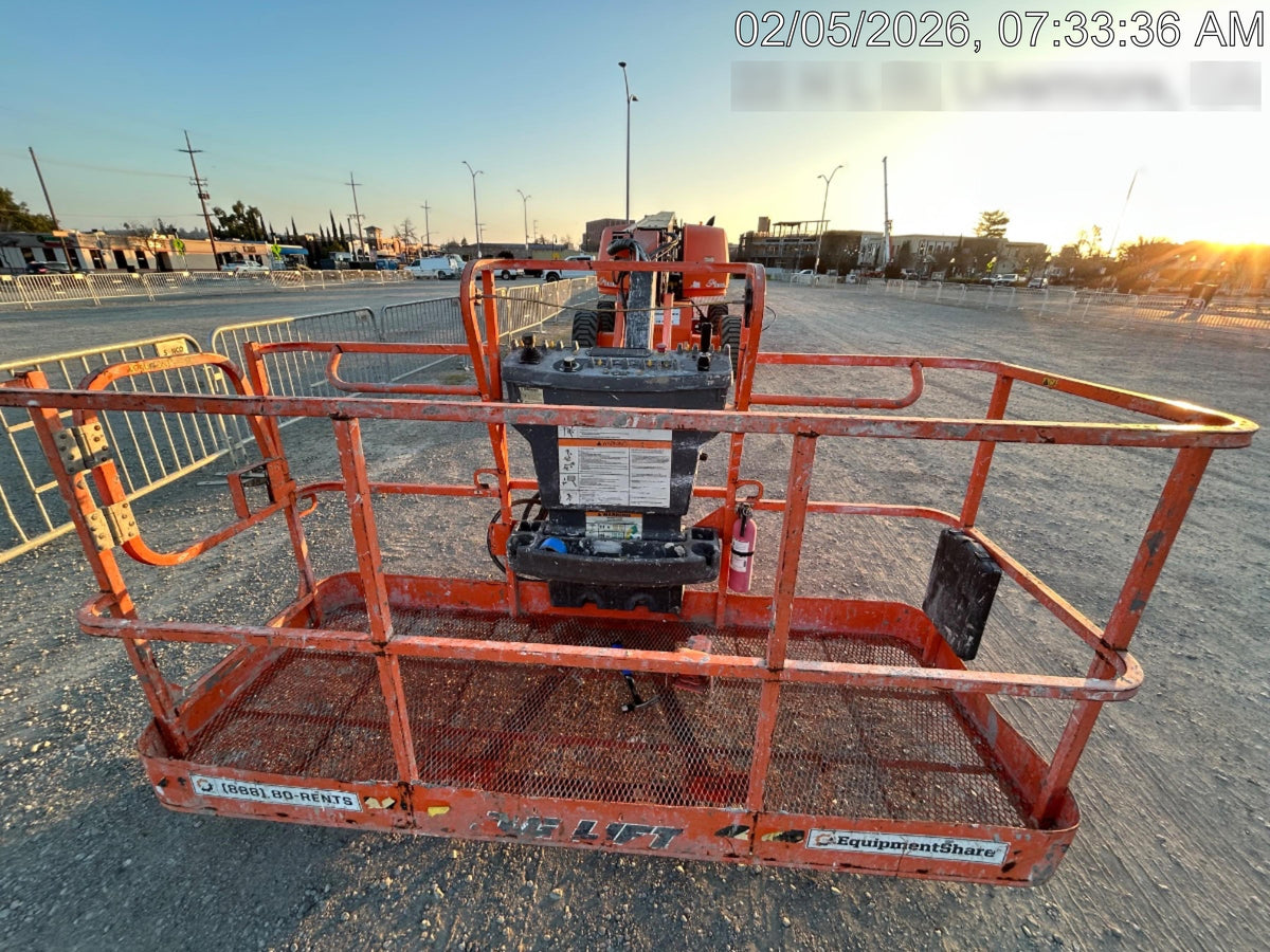 2021 JLG 660SJ