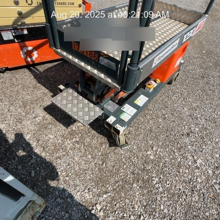 2021 JLG 1030P