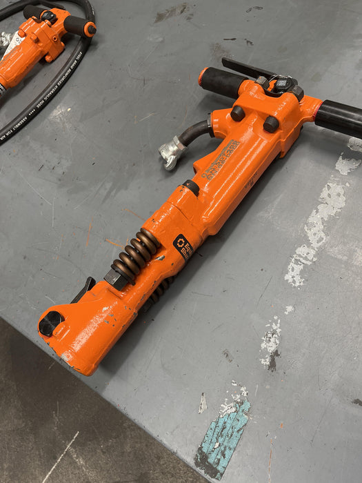 2023 MICHIGAN PNEUMATIC ES-TPB60-118-TRACKER