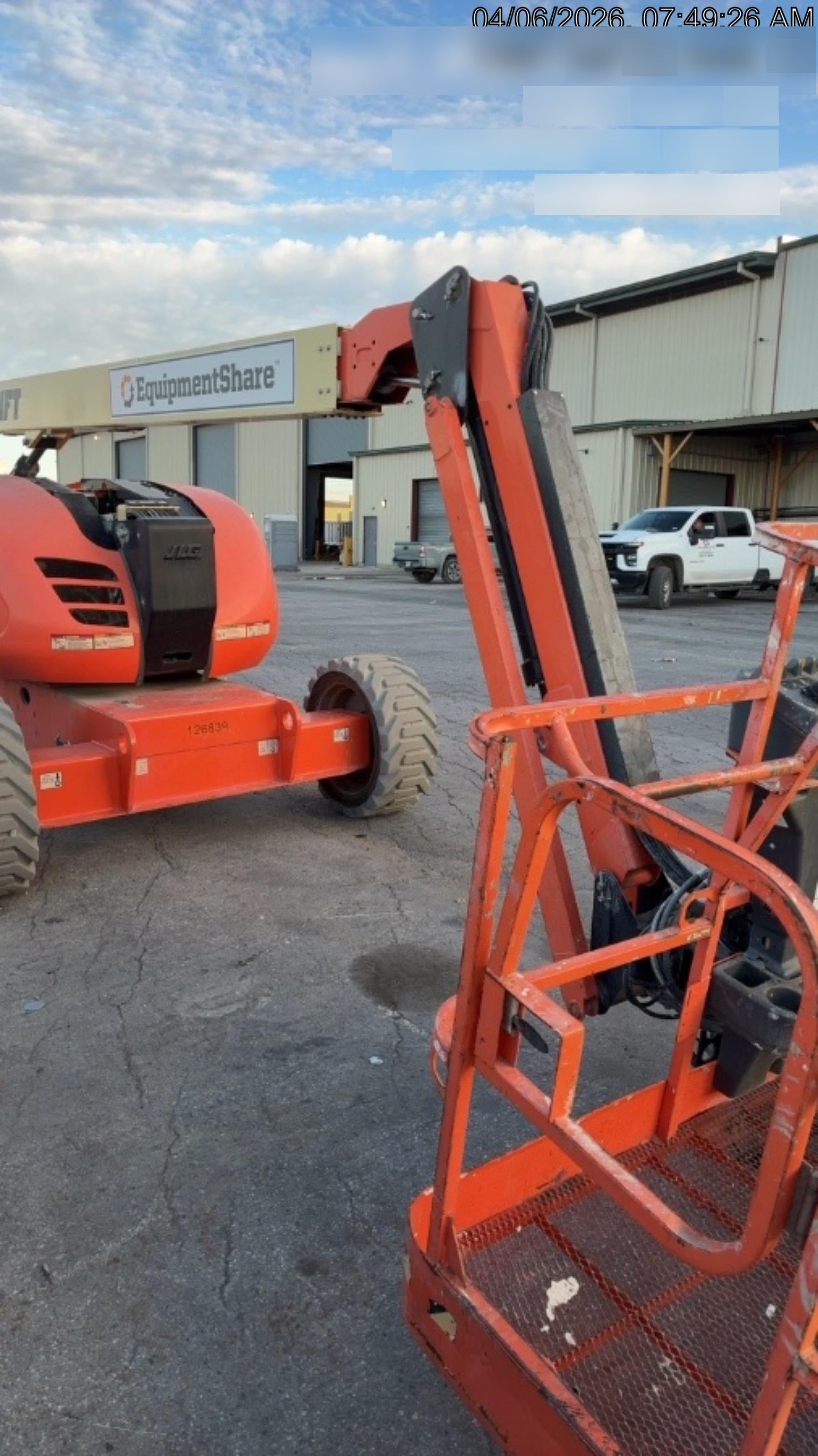 2021 JLG 600AJ