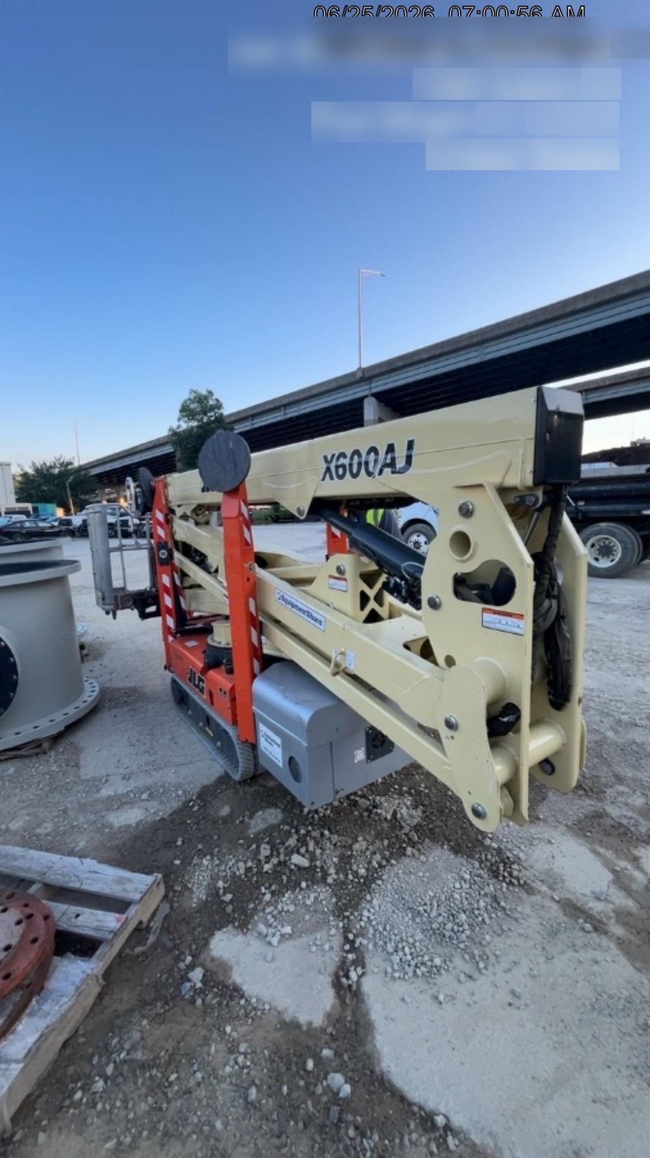 2022 JLG X600AJ