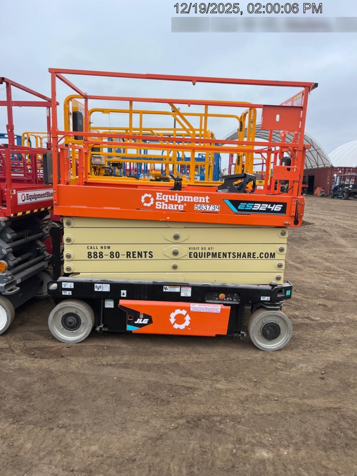 2025 JLG ES3246