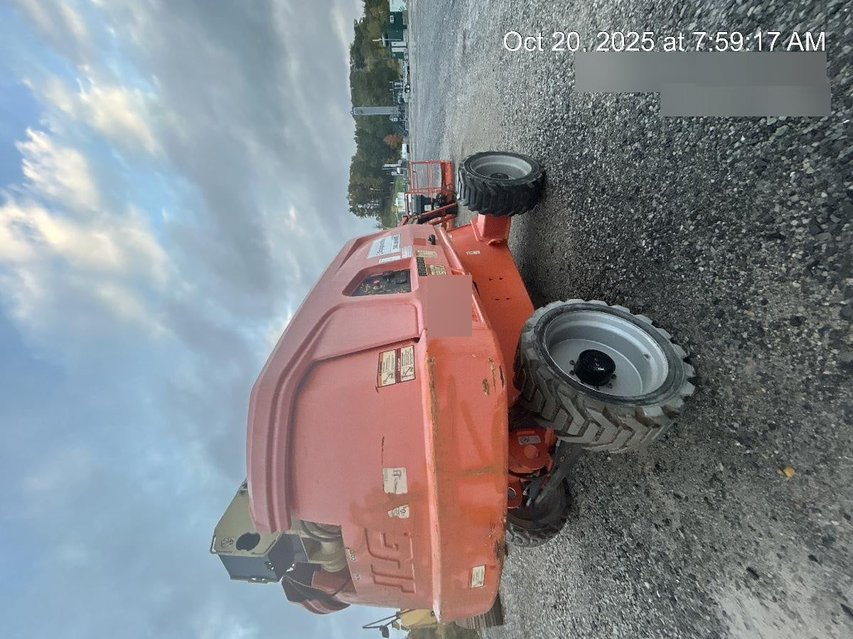 2018 JLG 660SJ