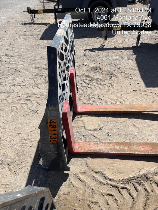 2024 PALADIN 48" Pallet Forks - Paladin