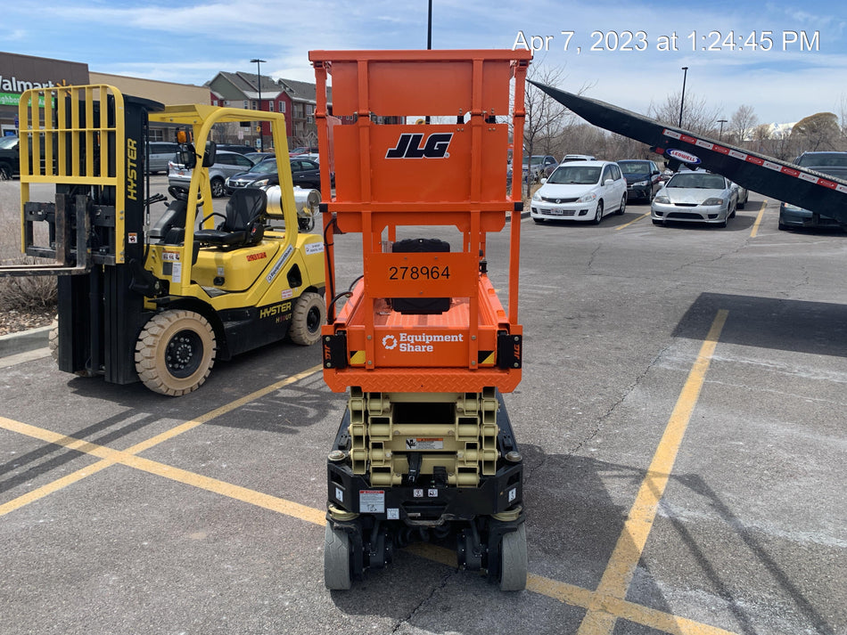 2022 JLG ES1932