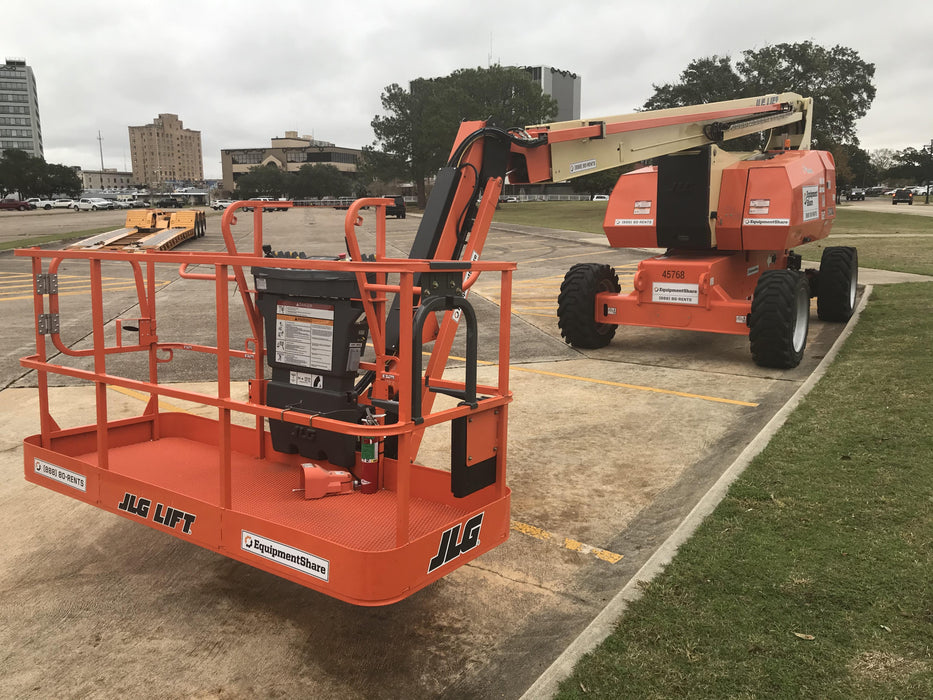 2019 JLG 800AJ