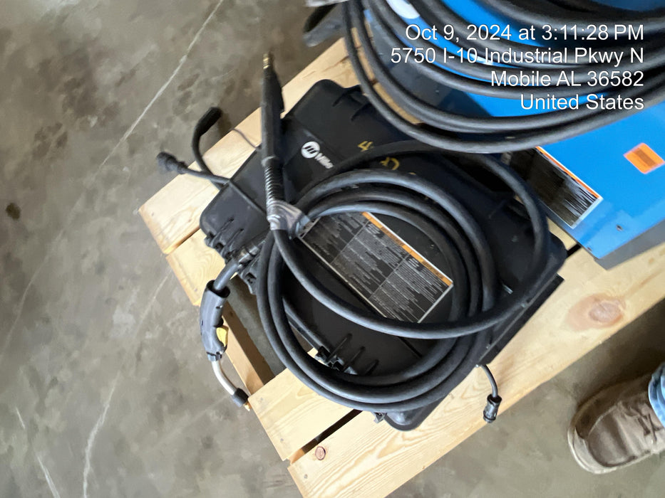 2021 MILLER ELECTRIC SUITCASE 12RC