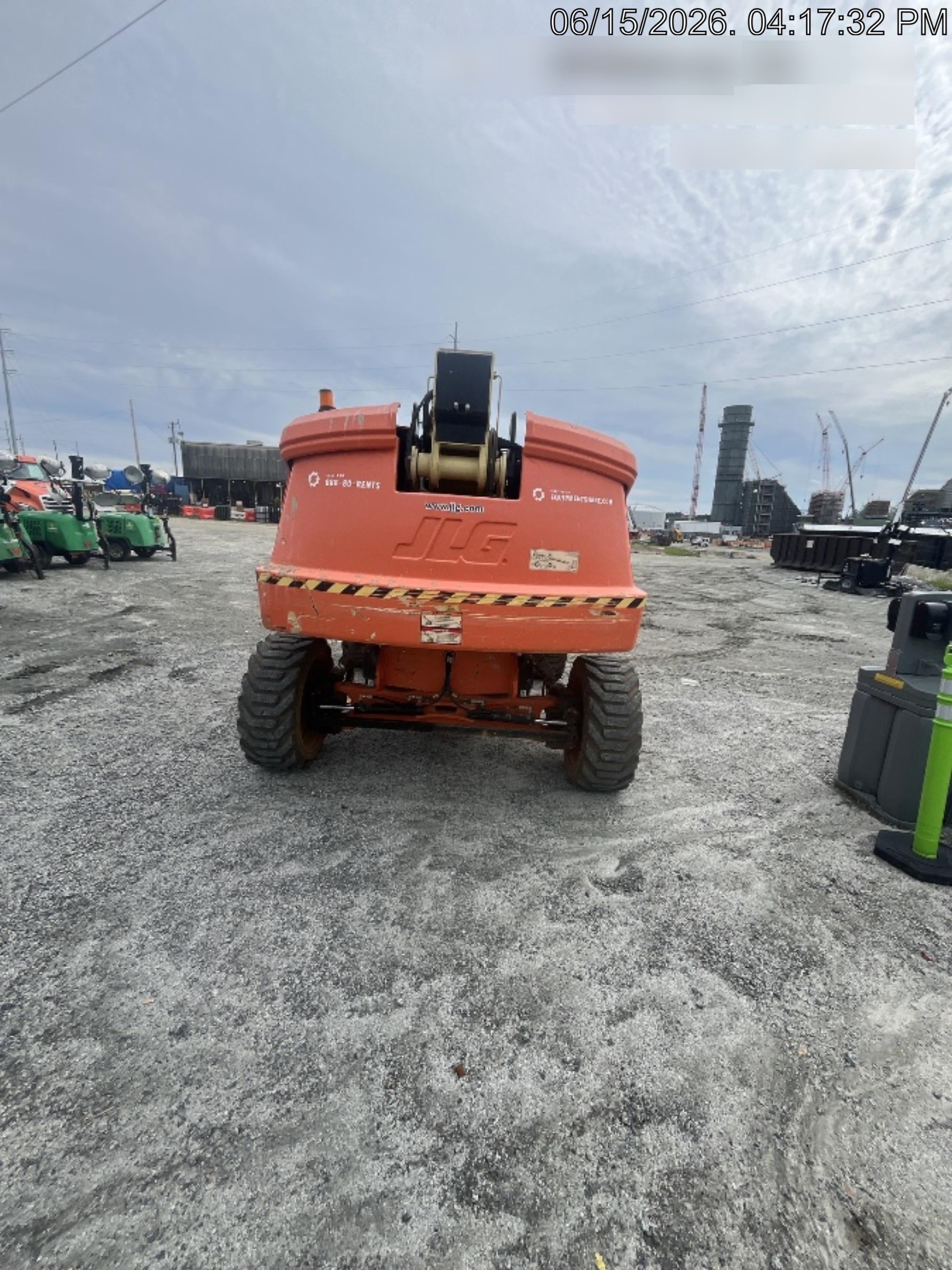 2022 JLG 660SJ