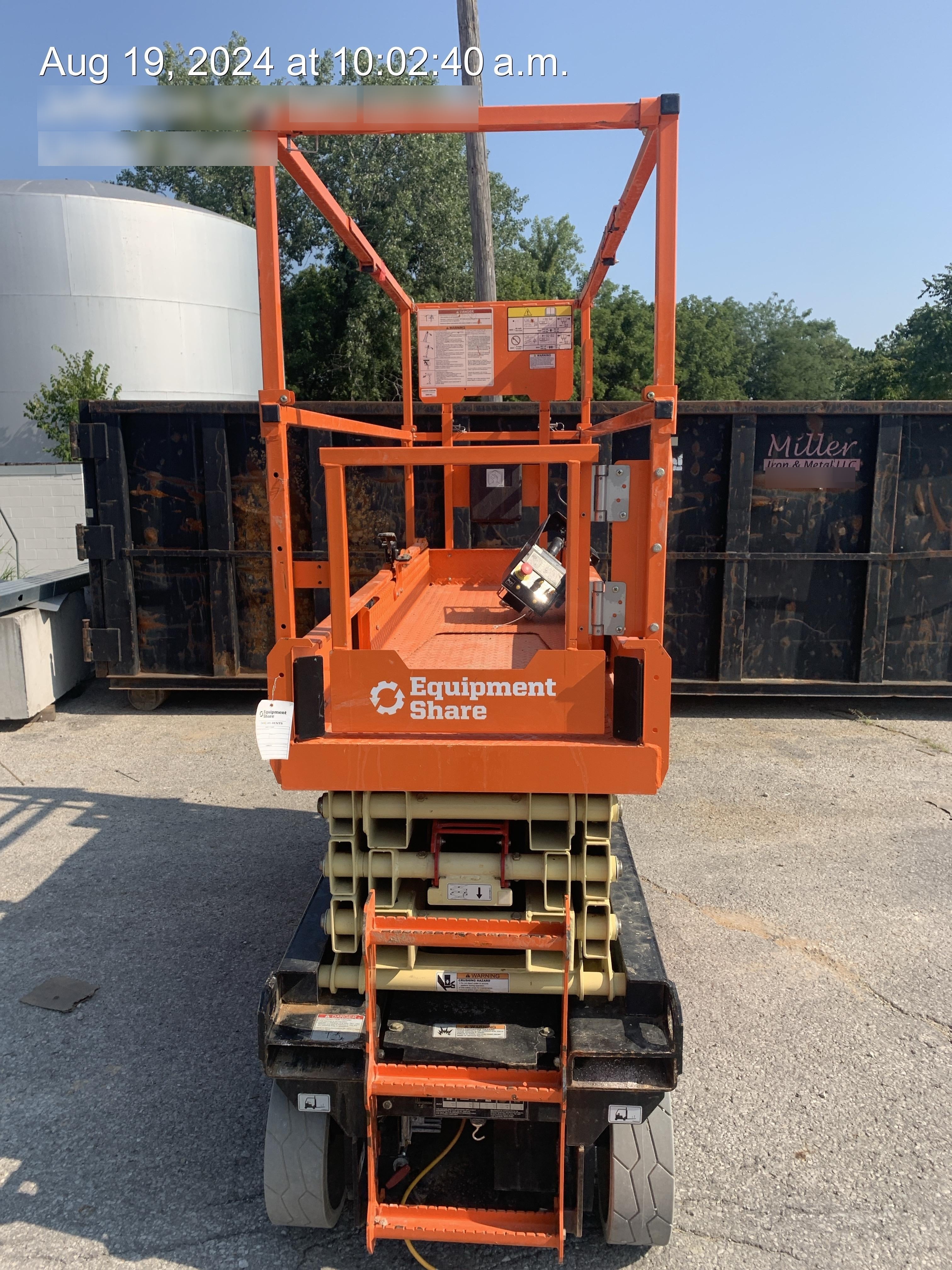 2022 JLG ES2632