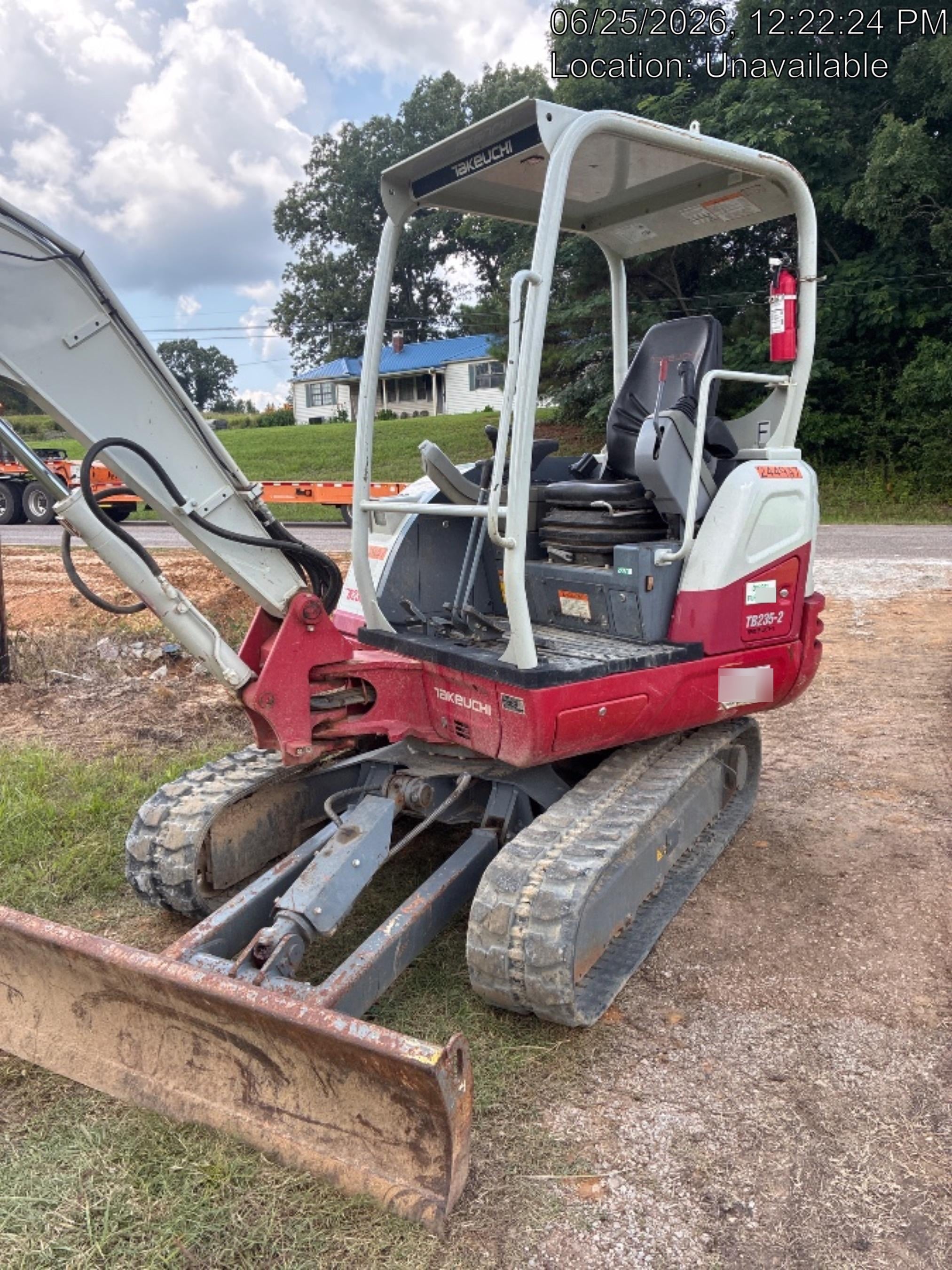 2022 TAKEUCHI TB235-2R