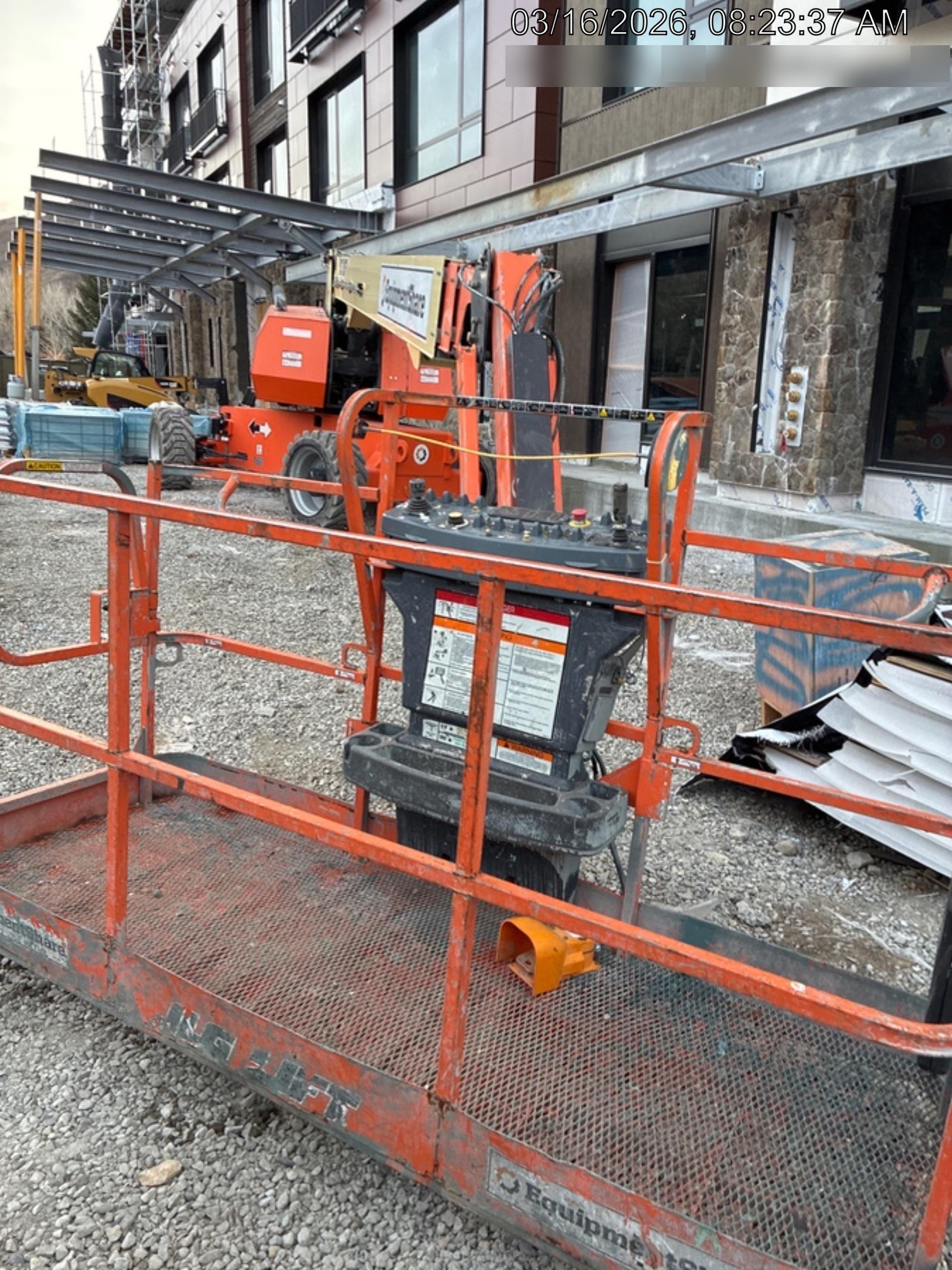 2020 JLG 860SJ