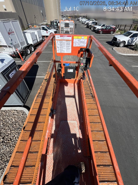 2022 JLG ES2632