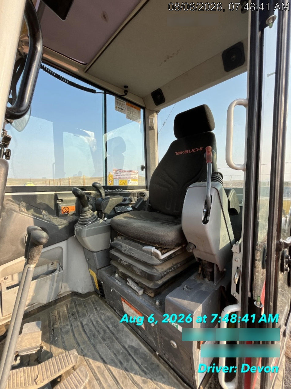 2023 TAKEUCHI TB250-2CR