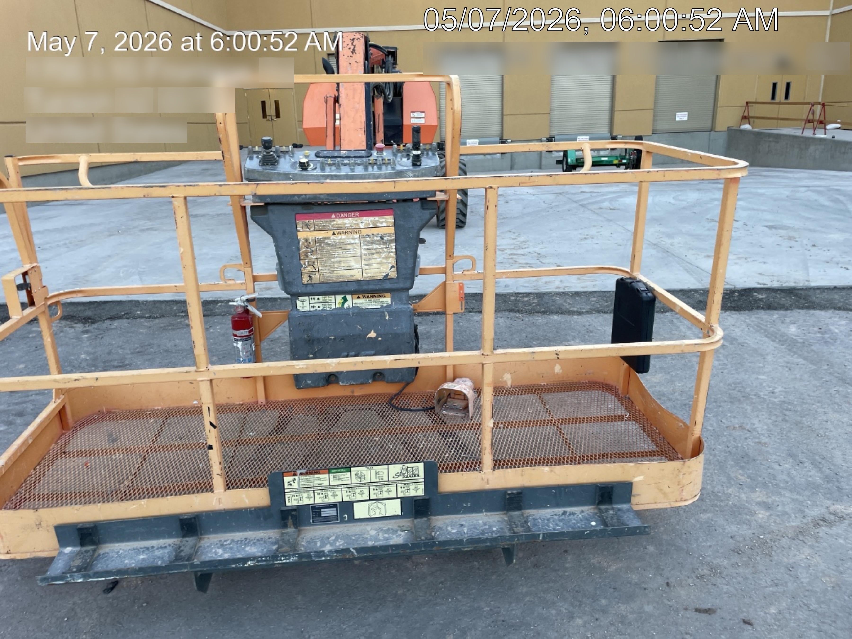 2011 JLG 660SJ