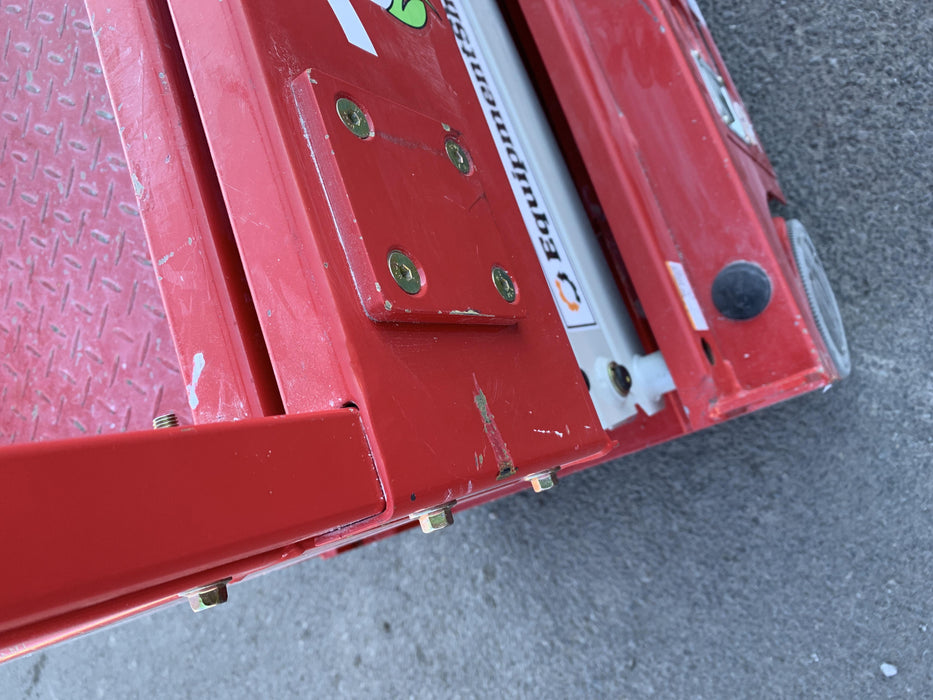 2020 MEC 1330SE Solid NM Tires, Steel Swing out Doors, LCS, Beacon, 900W Invertor