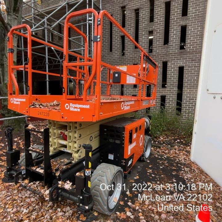 2022 JLG RT3369