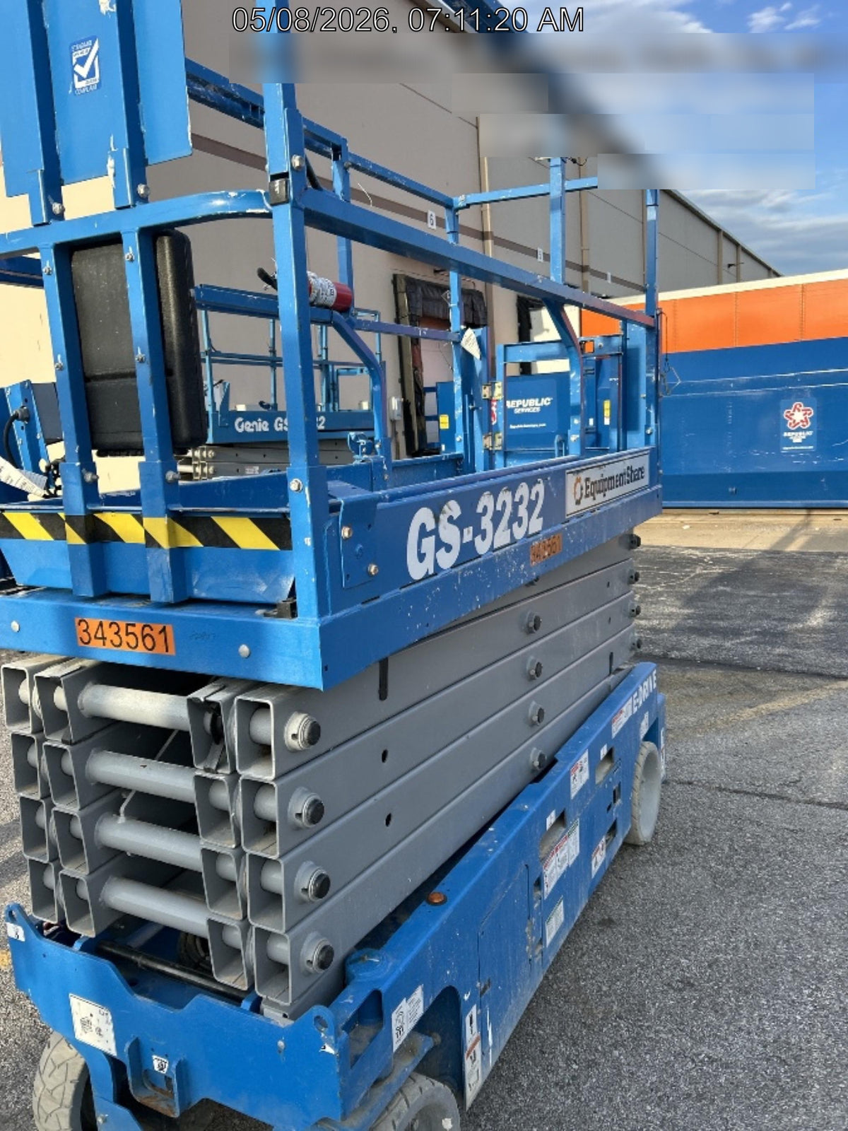 2023 GENIE GS-3232