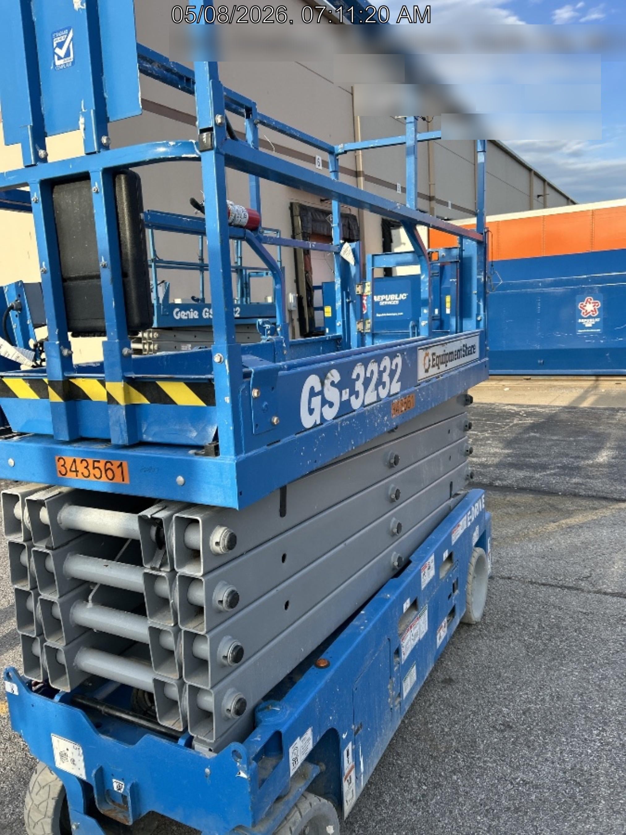 2023 GENIE GS-3232