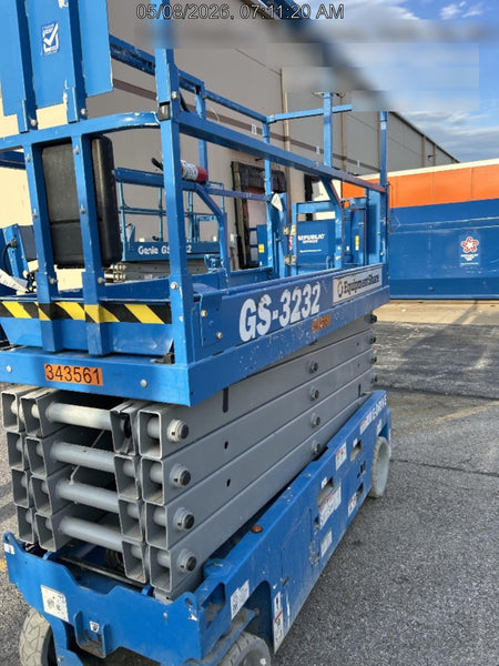 2023 GENIE GS-3232