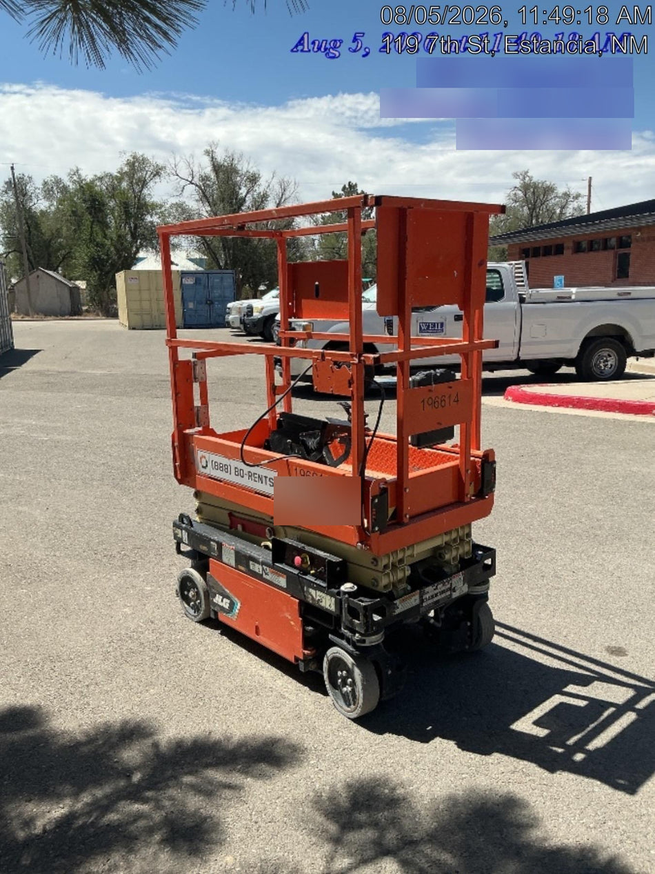 2021 JLG ES1330L